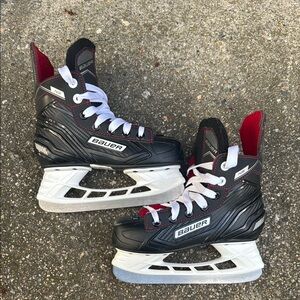 Bauer Black and White Ice Hockey Skates